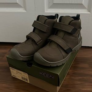 New Keen Hikeport 2 Mid Strap Boys Waterproof Boot